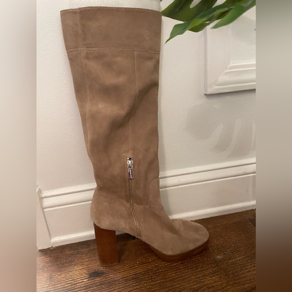 Suede Michael Kors Regina Boot in Beige 8 - Picture 3 of 11